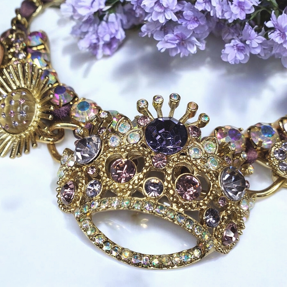 Betsey Johnson Vintage NWT Queen Royal Crown Statement Necklace - Picture 2 of 7